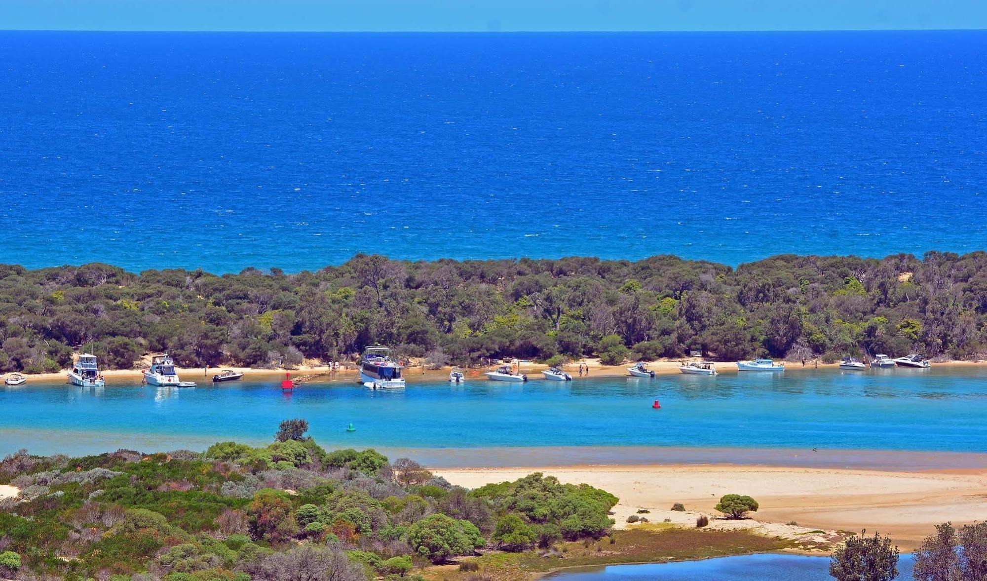 Araluen Park Cottages Lakes Entrance Extérieur photo